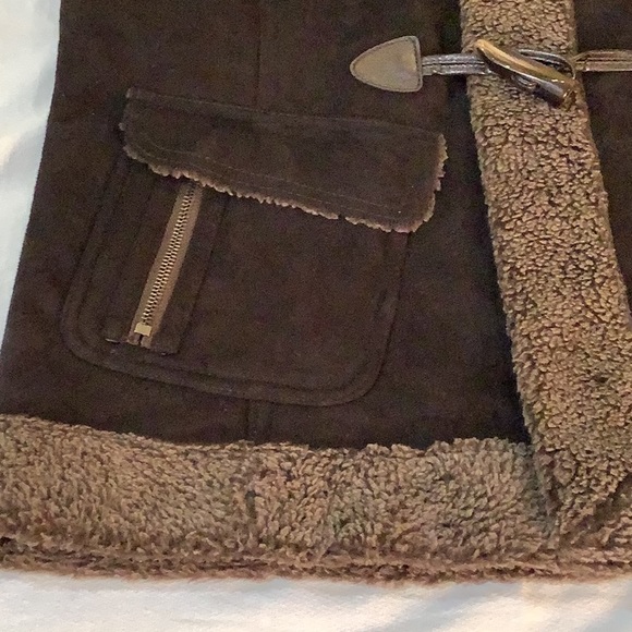 Vintage Neiman Marcus Brown Suede Modacrylic Toggle Closures, Large - Picture 6 of 11